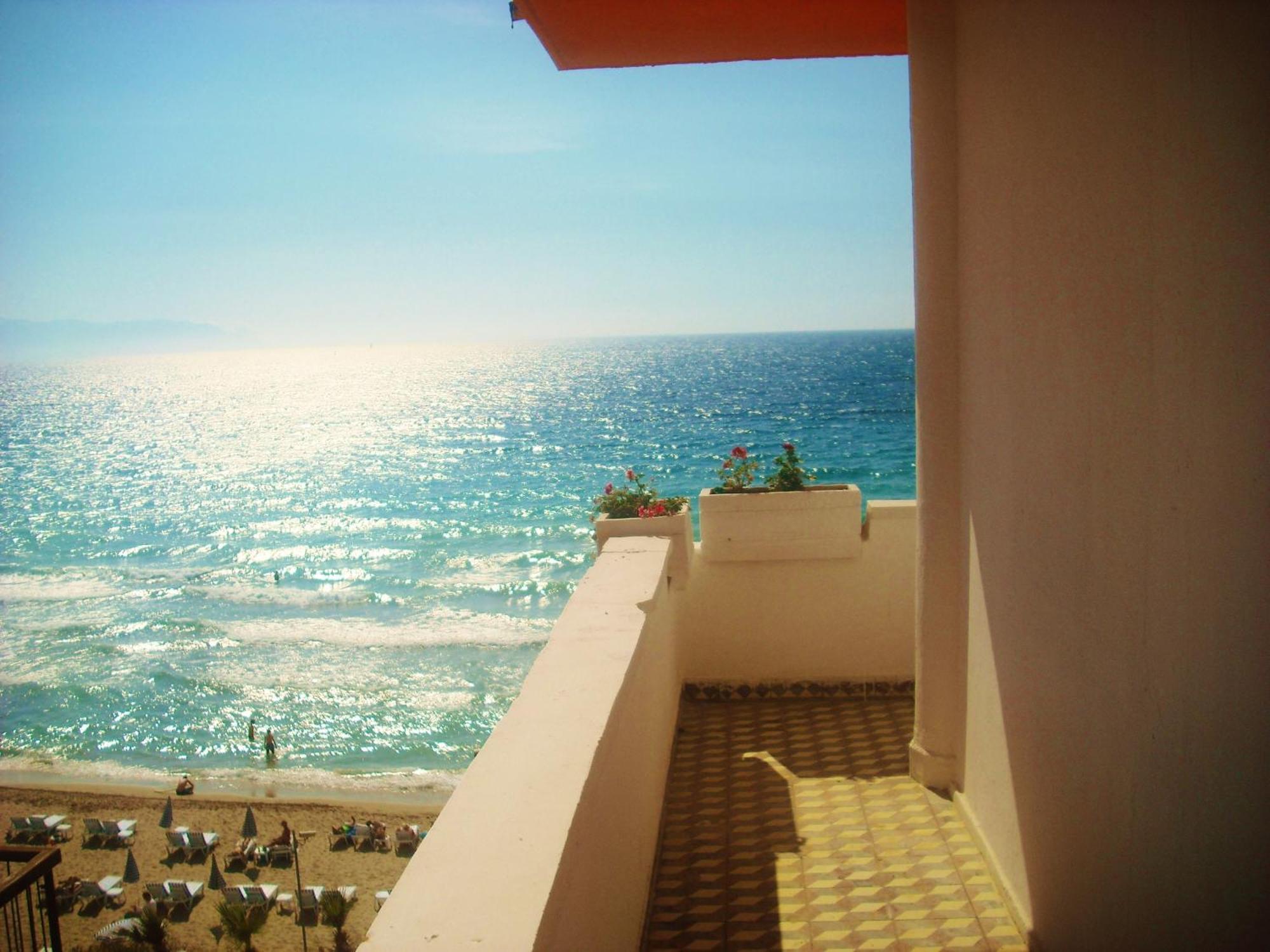Ladies Beach Hotel Kusadasi Exterior photo