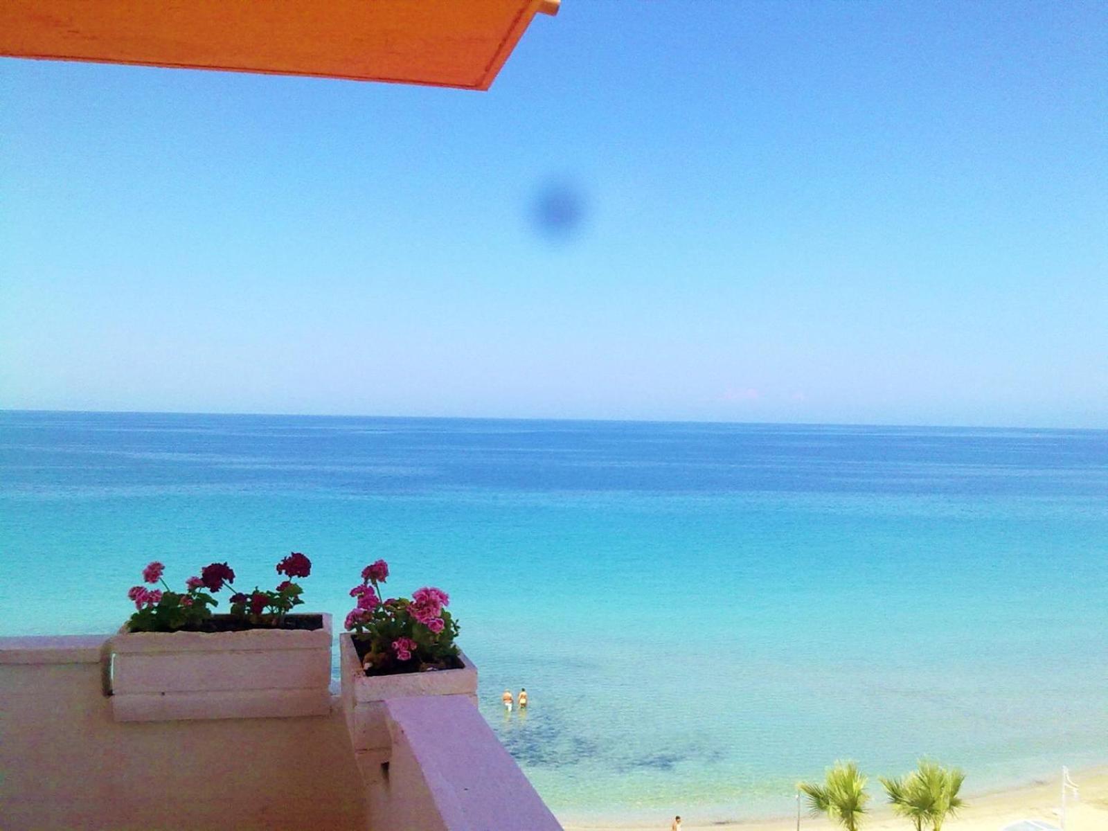 Ladies Beach Hotel Kusadasi Exterior photo